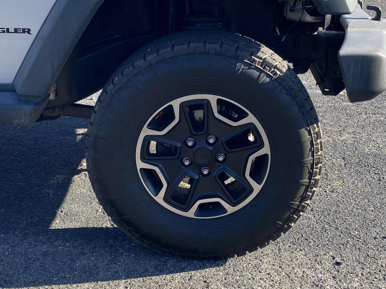 Used 2009 Jeep Wrangler X AWD/4WD image 10