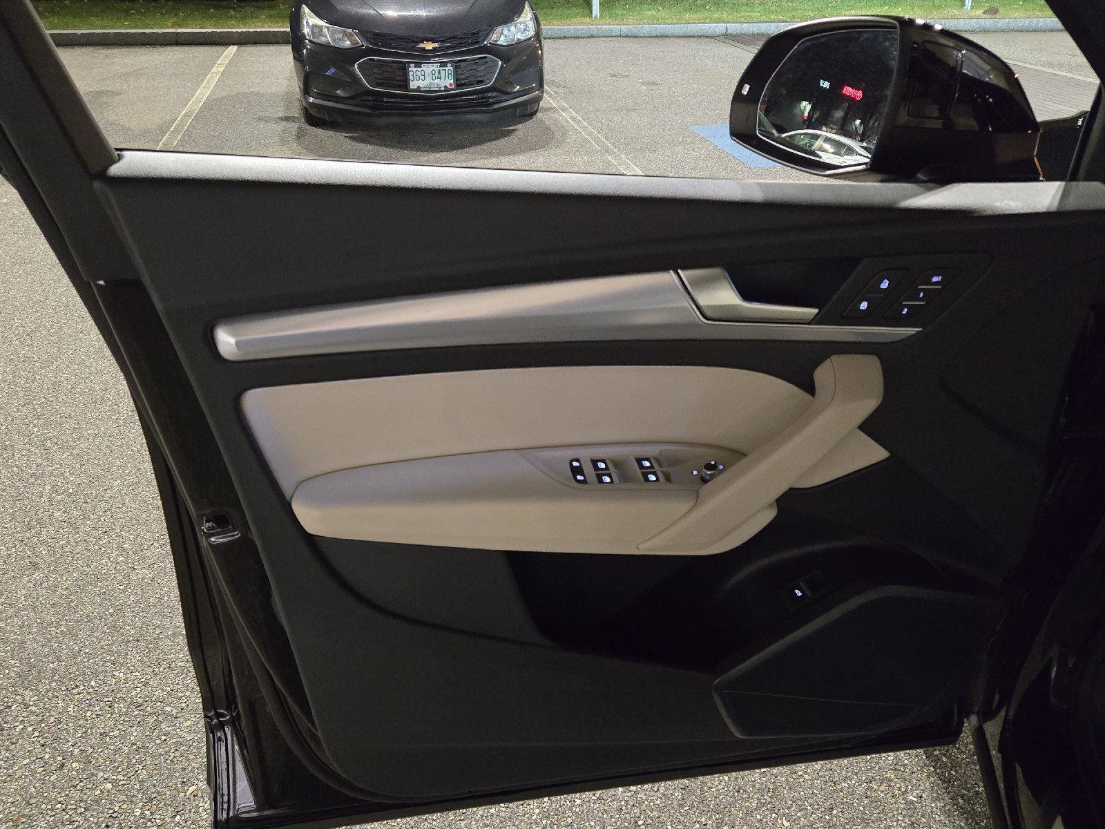 Used 2025 Audi Q5 2.0T Premium image 7