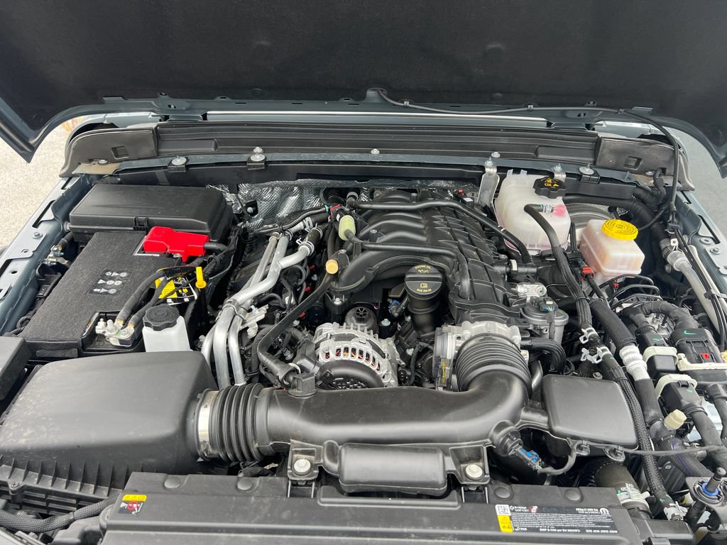 Used 2025 Jeep Wrangler Unlimited Sport AWD/4WD image 25