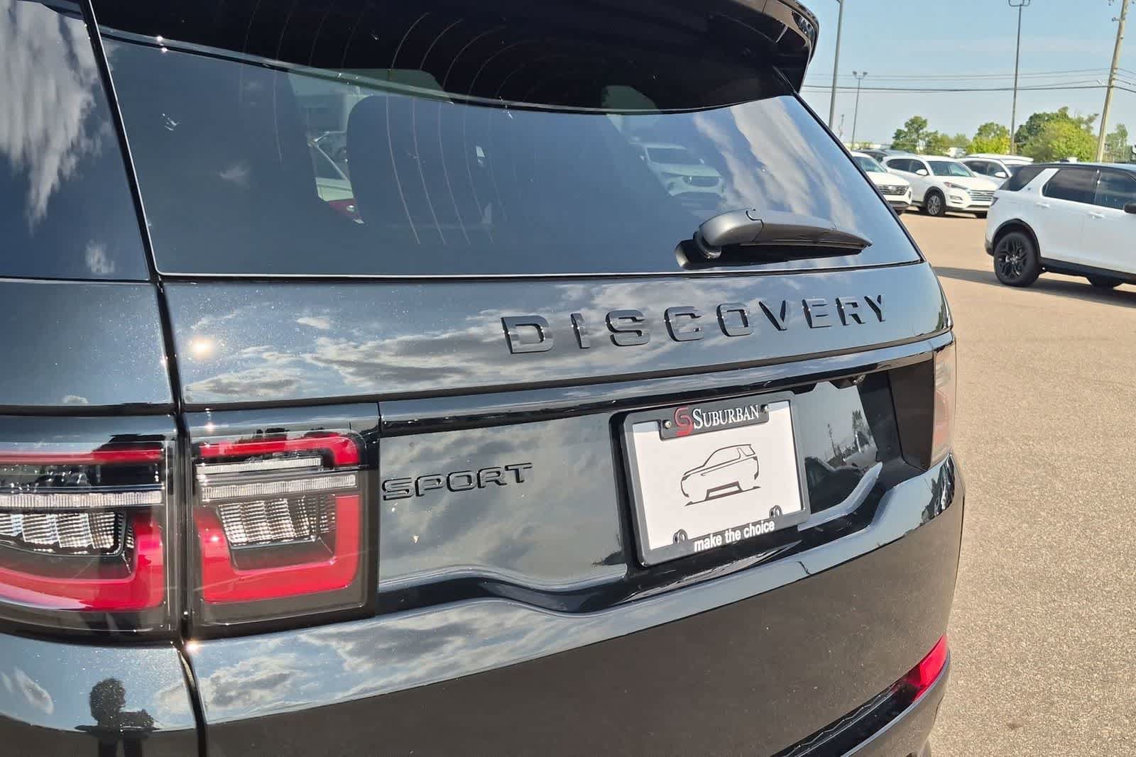 New 2026 Land Rover Discovery Sport Landmark AWD/4WD image 12