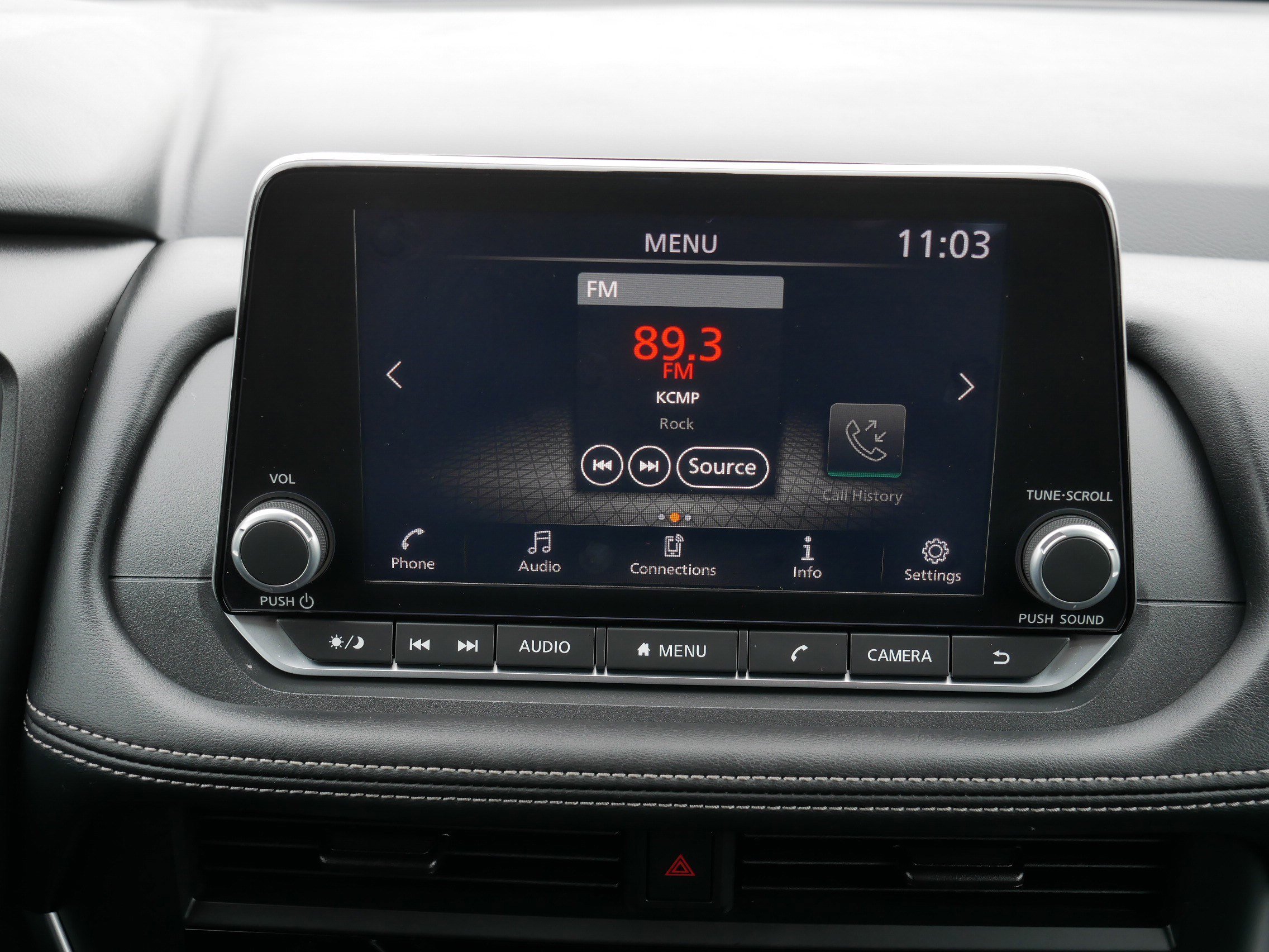 Used 2024 Nissan Rogue S image 22