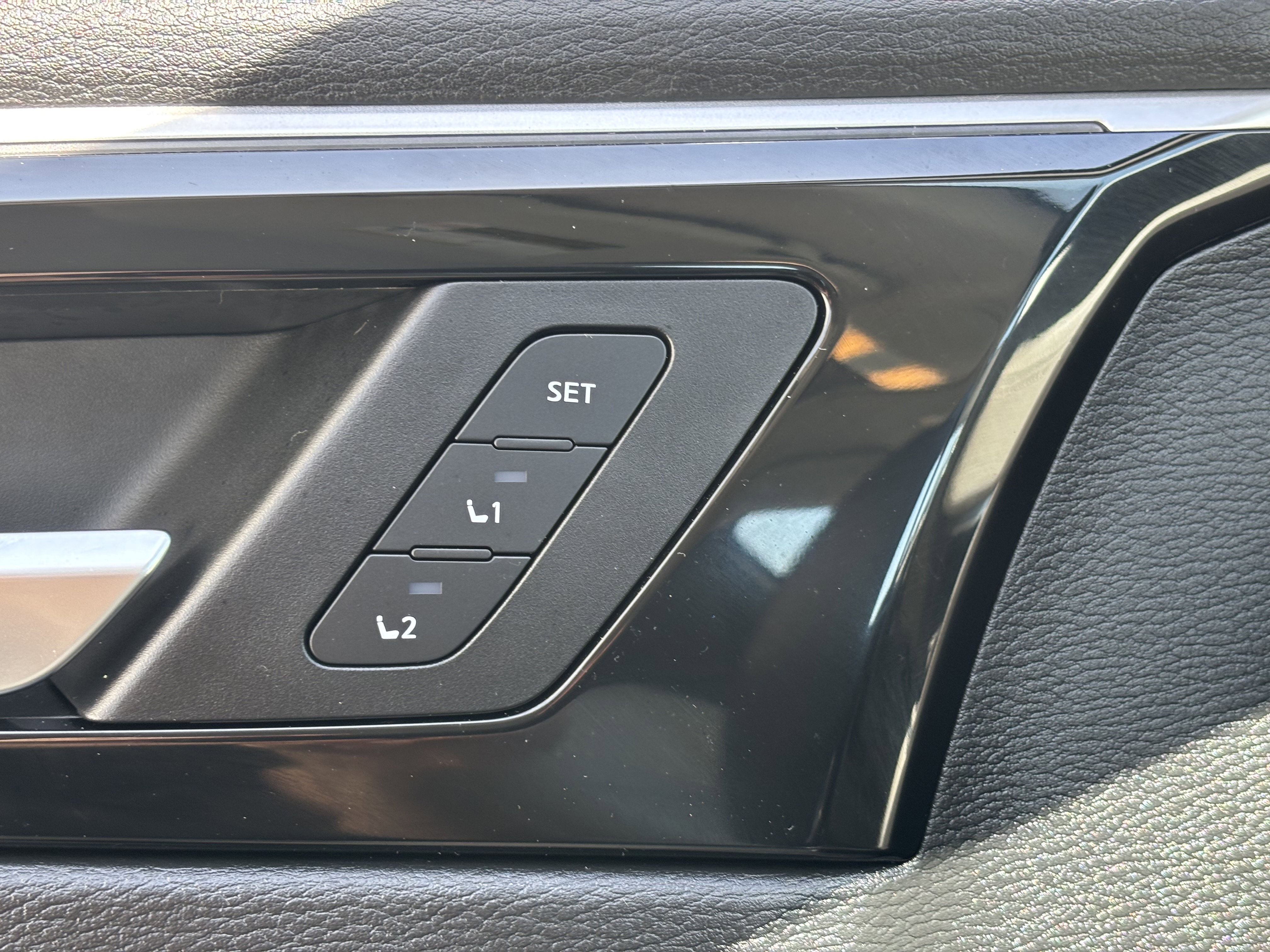 Used 2024 Mitsubishi Outlander SEL image 18