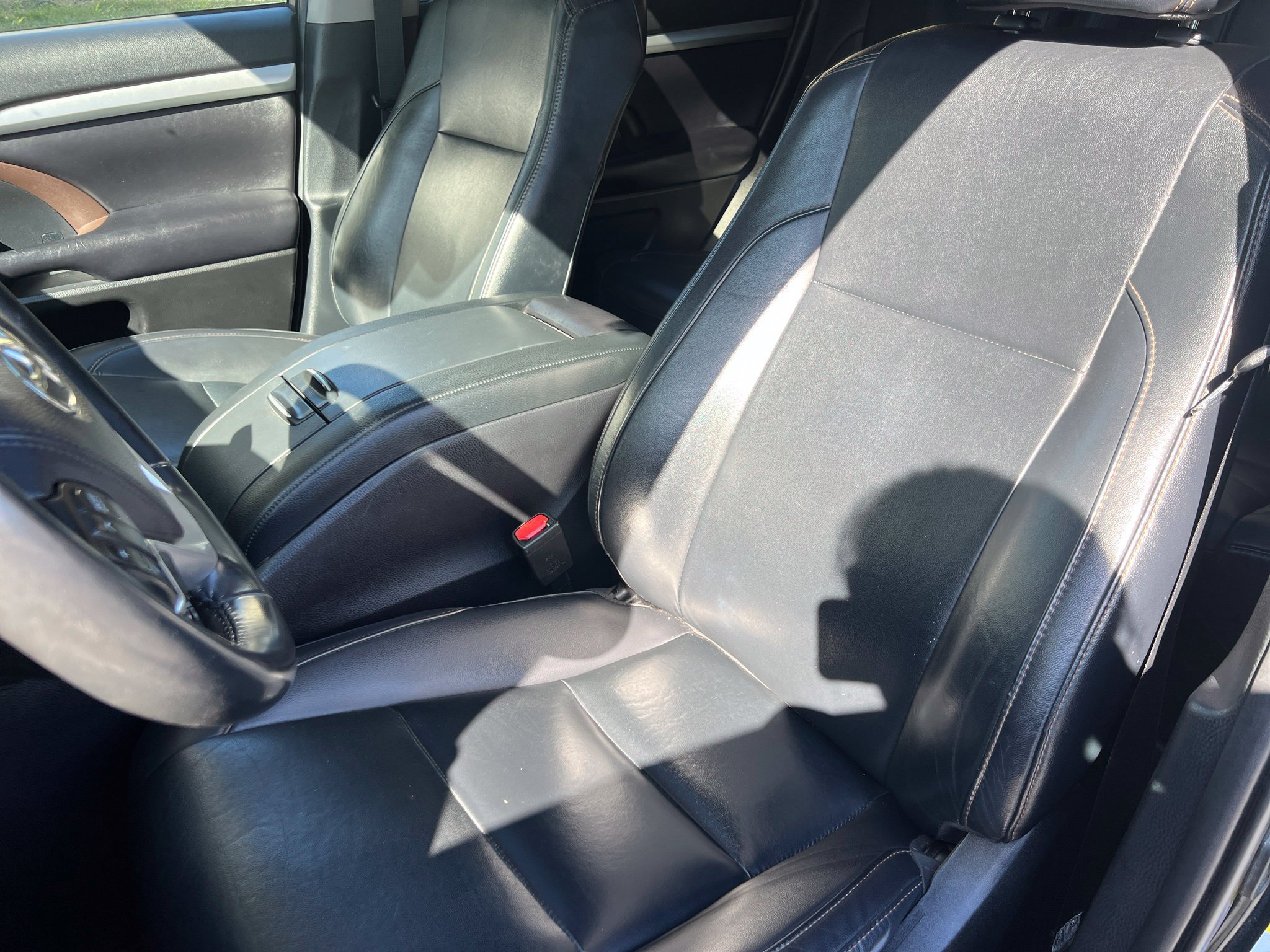 Used 2019 Toyota Highlander XLE AWD/4WD image 12