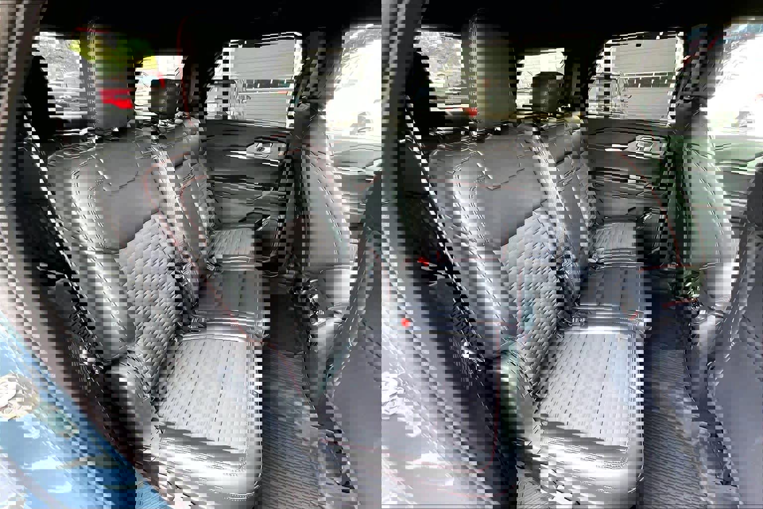 Certified 2025 Ford Explorer ST-Line w/ Premium Package image 20