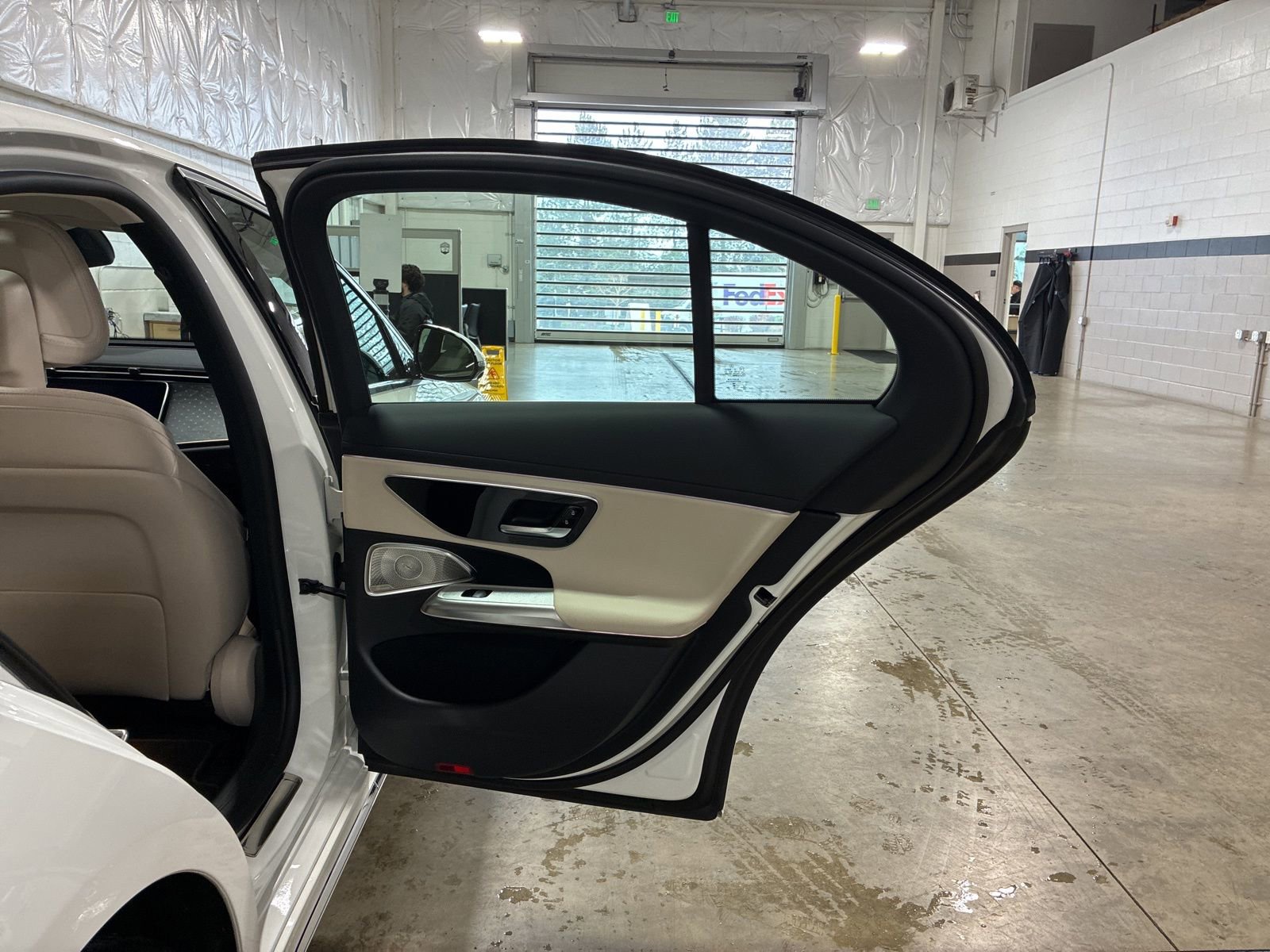 Used 2024 Mercedes-Benz E 350 4MATIC Sedan image 29