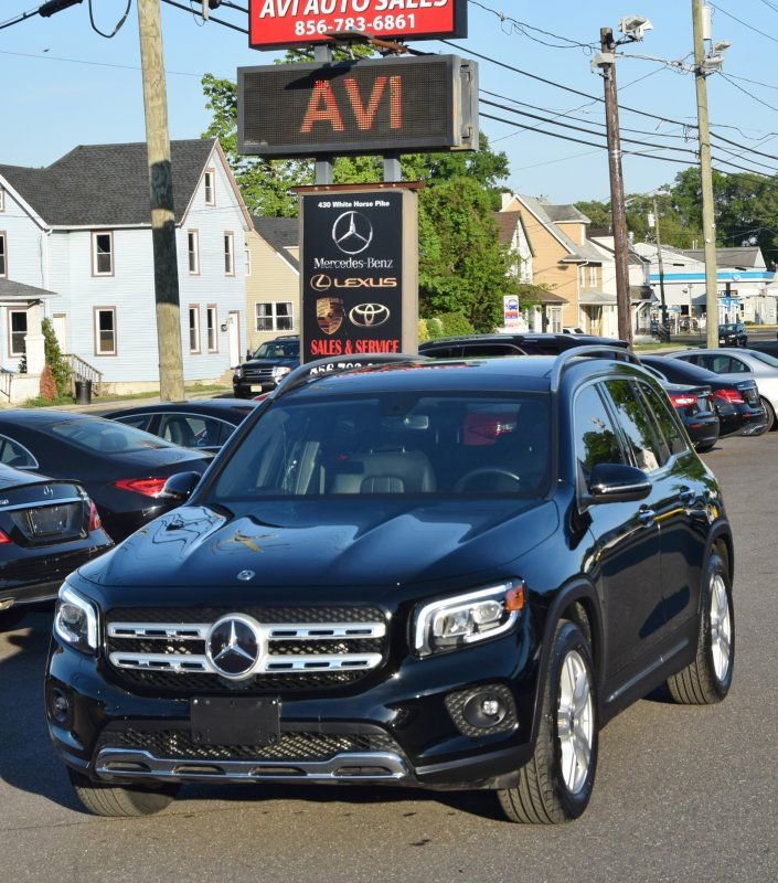 Used 2020 Mercedes-Benz GLB 250 4MATIC image 3