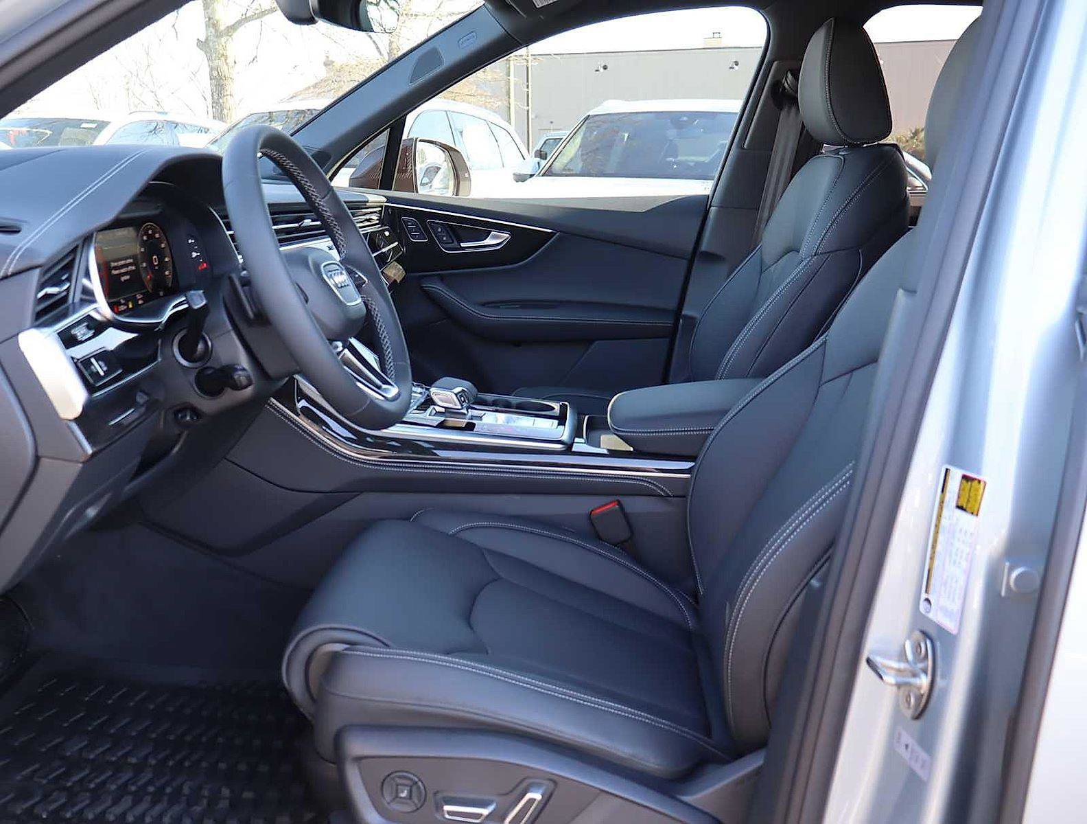 Used 2025 Audi Q7 3.0T Prestige w/ Prestige Package AWD/4WD image 7