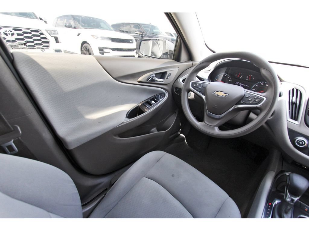 Used 2022 Chevrolet Malibu LS FWD image 8