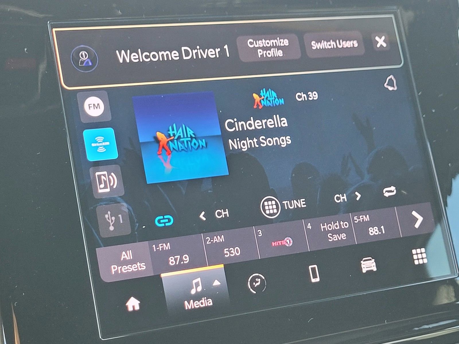 New 2025 Jeep Grand Cherokee Altitude image 16