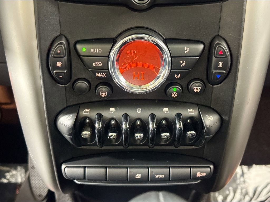 Used 2011 MINI Cooper Countryman image 13