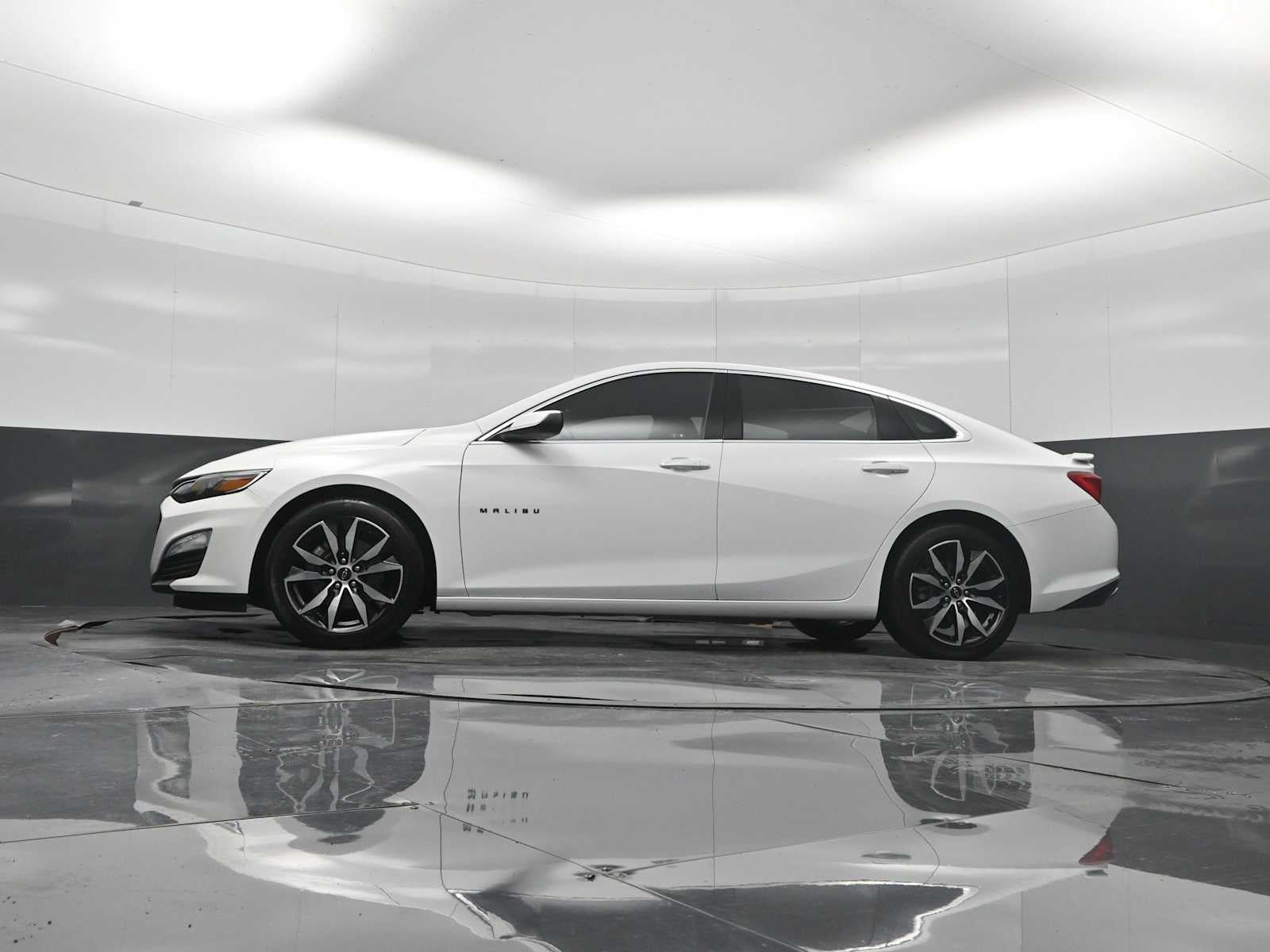 Used 2021 Chevrolet Malibu RS FWD image 21