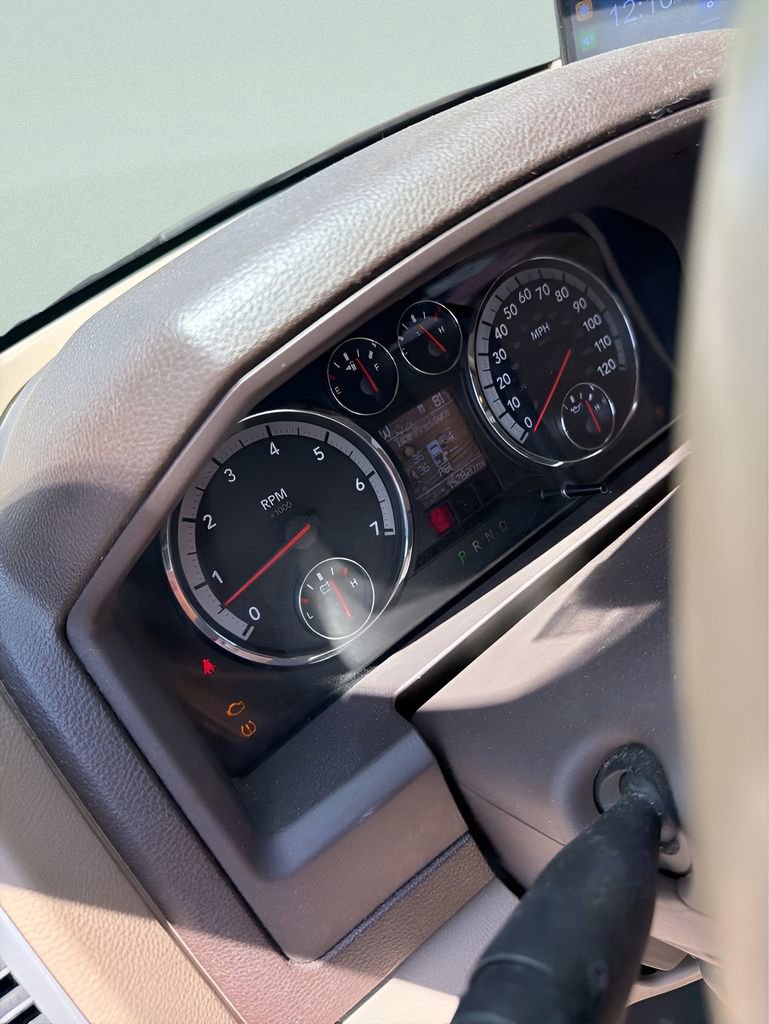 Used 2011 RAM 1500 Big Horn RWD image 2