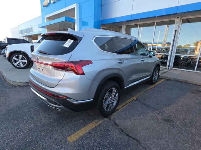 Used 2021 Hyundai Santa Fe SEL FWD image 3