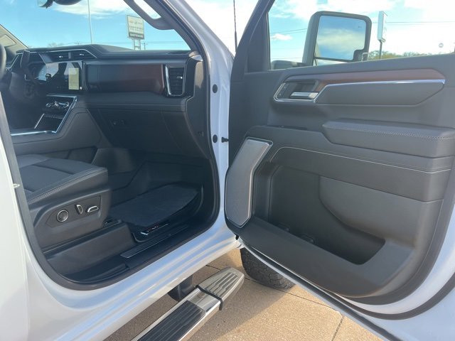 Used 2024 GMC Sierra 2500 Denali w/ Denali Reserve Package image 54