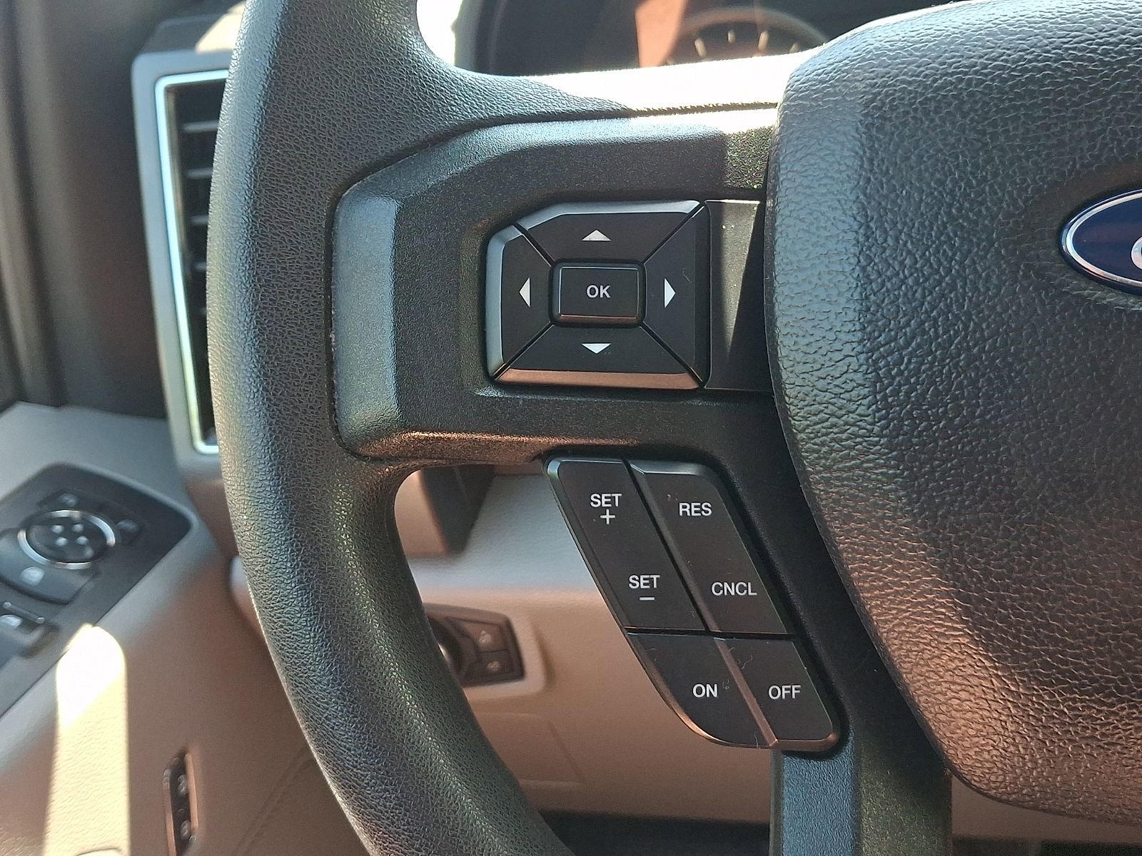 Used 2018 Ford F150 XLT AWD/4WD image 21