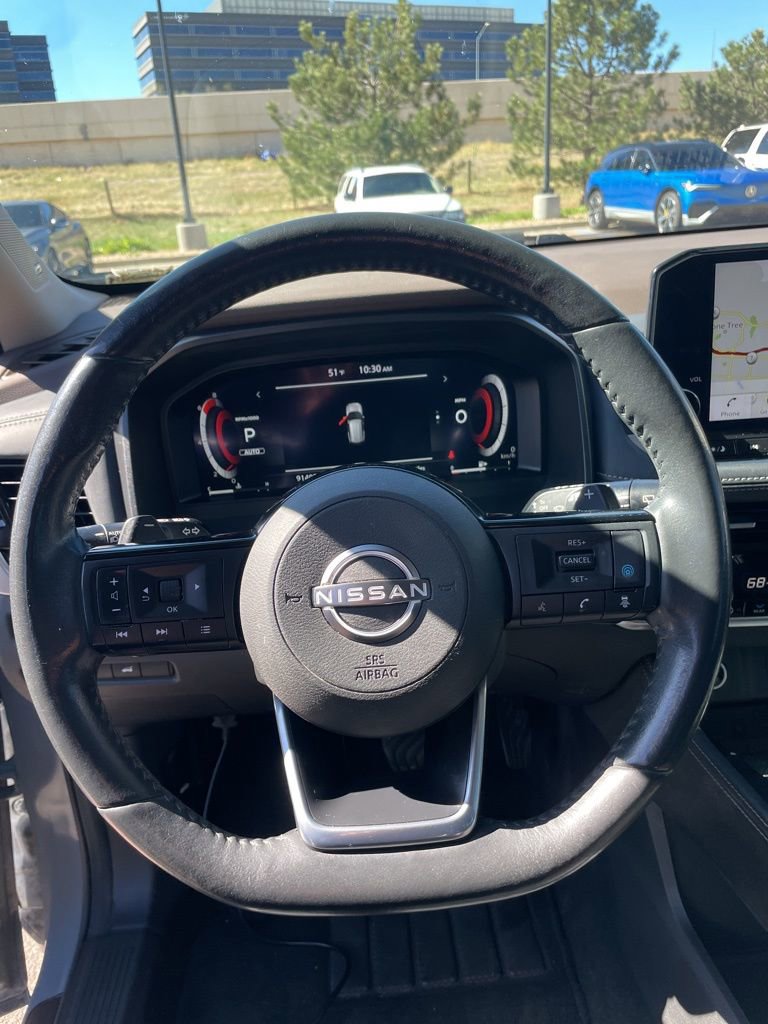 Used 2022 Nissan Rogue Platinum w/ Head-Up Display Package image 18