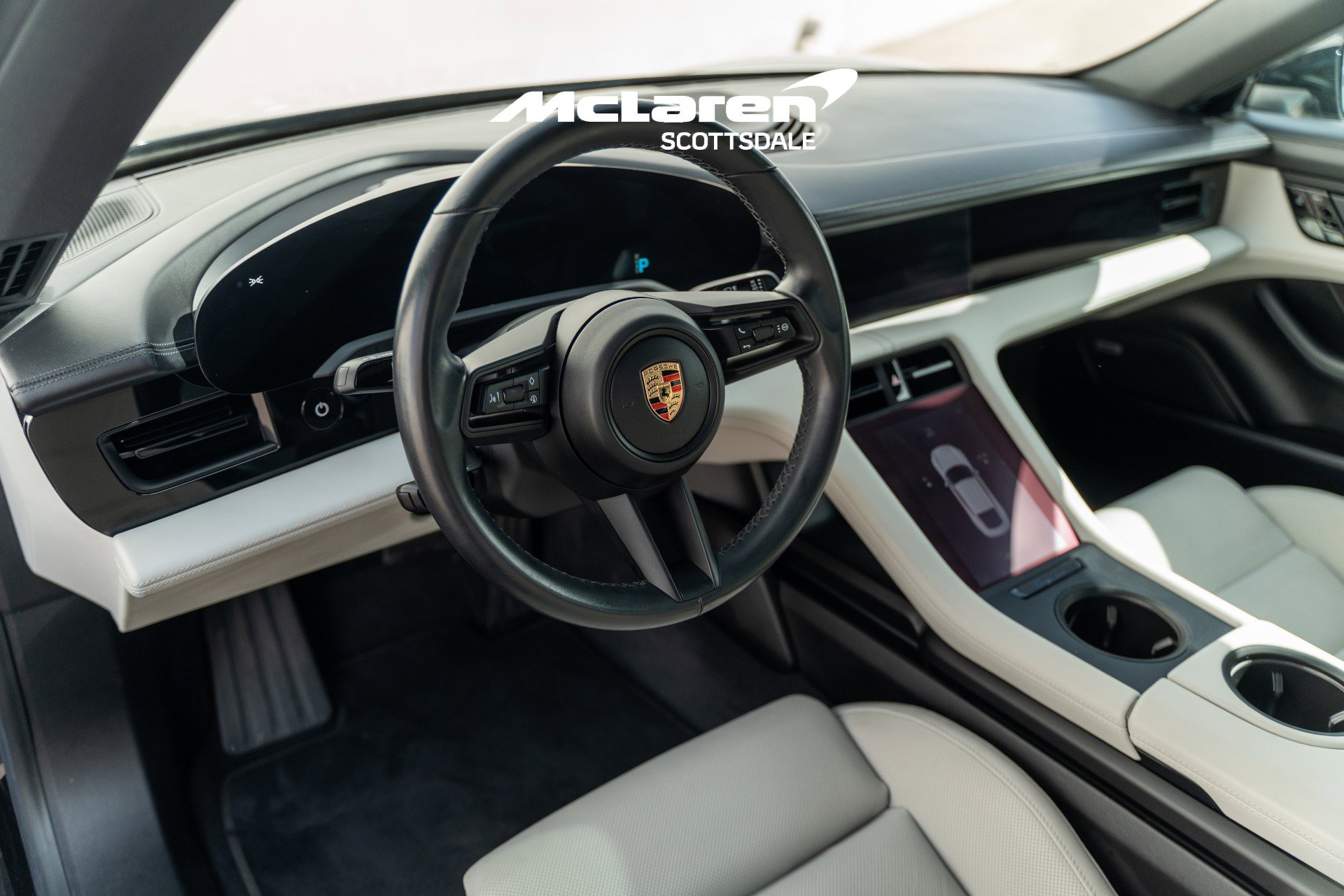 Used 2021 Porsche Taycan image 25