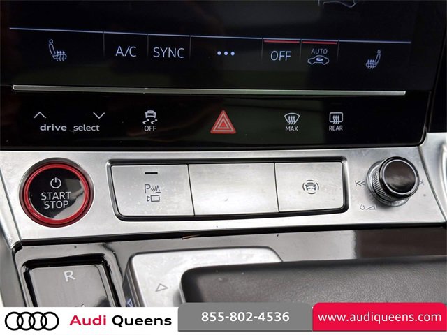 Used 2023 Audi e-tron S Prestige w/ Prestige Package image 26