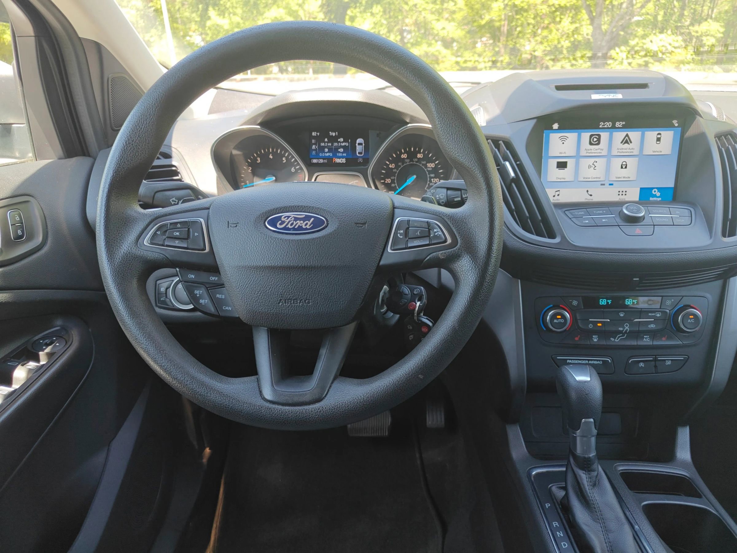 Used 2017 Ford Escape SE w/ Equipment Group 201A image 7