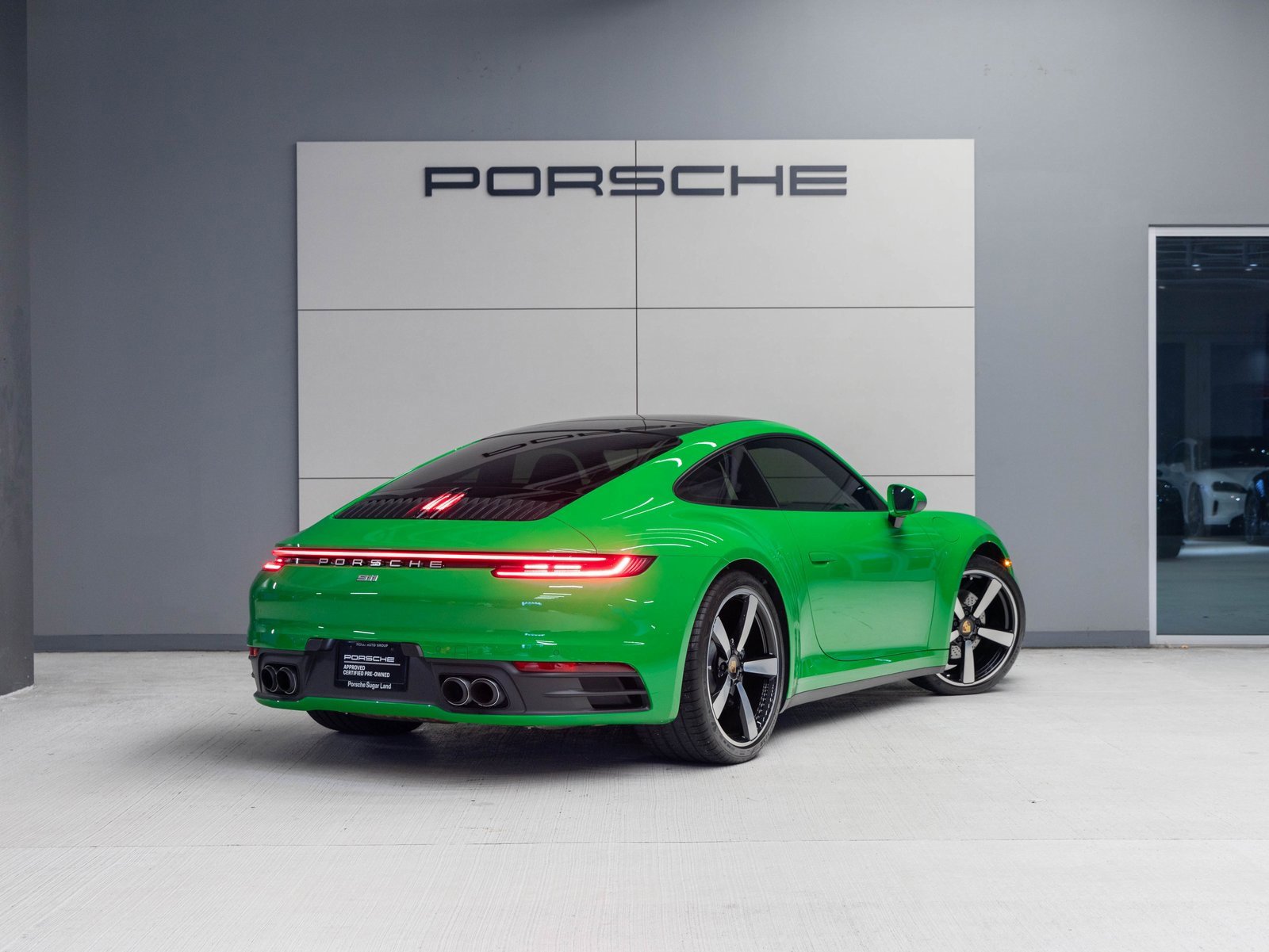 Used 2021 Porsche 911 Carrera image 7