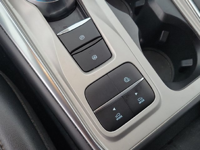 Used 2022 Ford Explorer XLT w/ Equipment Group 202A RWD image 25