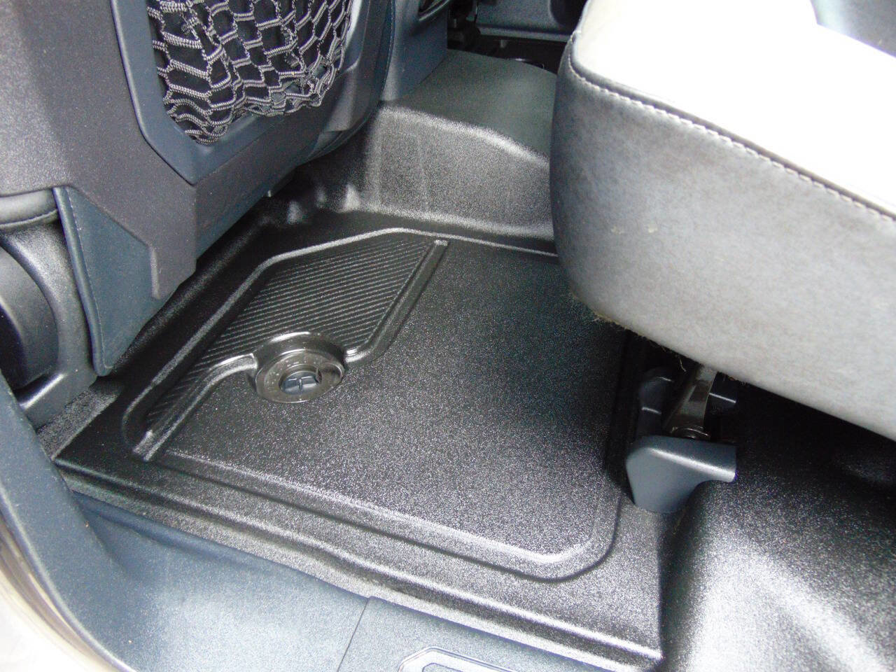 Used 2022 Ford Bronco Black Diamond image 10