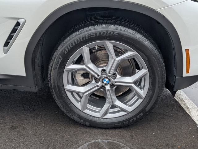 Used 2025 BMW X4 xDrive30i image 15