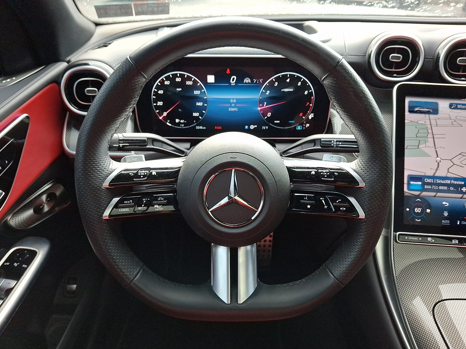 Used 2024 Mercedes-Benz GLC 300 4MATIC image 18