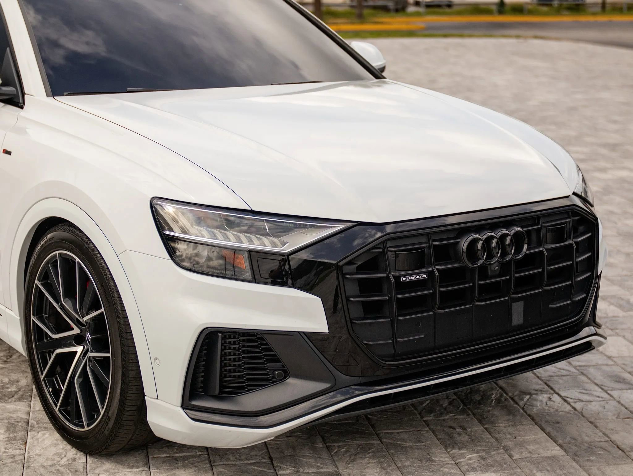 Used 2020 Audi Q8 Prestige w/ Prestige Package AWD/4WD image 4