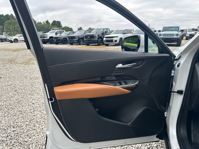 Used 2025 Cadillac XT4 Sport AWD/4WD image 25