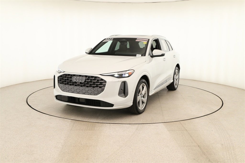 Certified 2025 Audi Q5 Prestige image 12