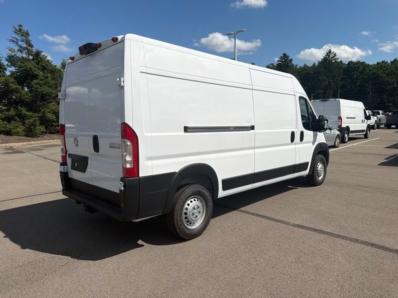 New 2026 RAM ProMaster 2500 w/ Convenience Group FWD image 3