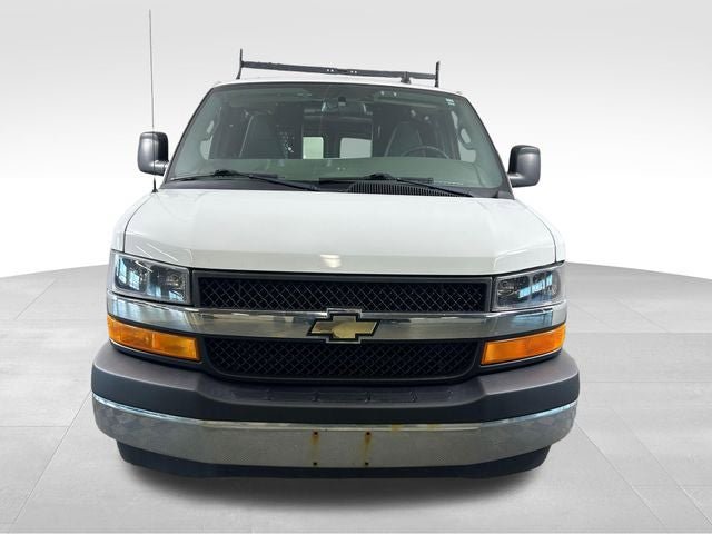 Used 2019 Chevrolet Express 2500 w/ Driver Convenience Package RWD image 9