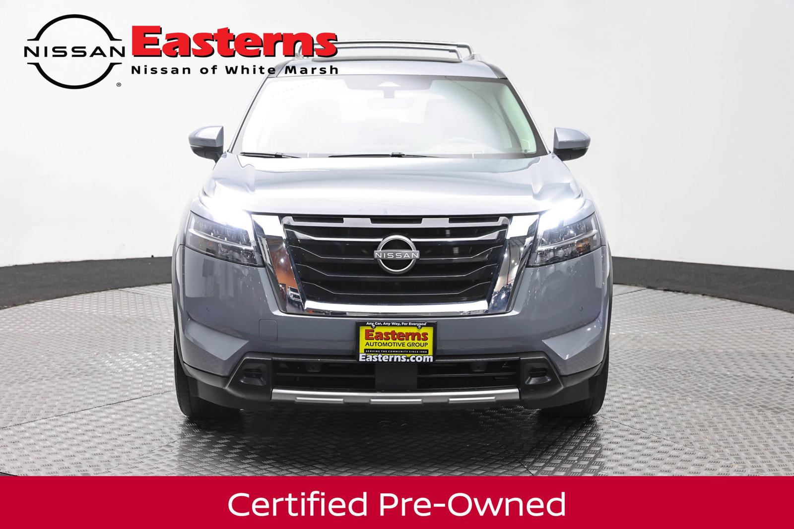 Used 2023 Nissan Pathfinder Platinum w/ Cargo Package AWD/4WD image 3