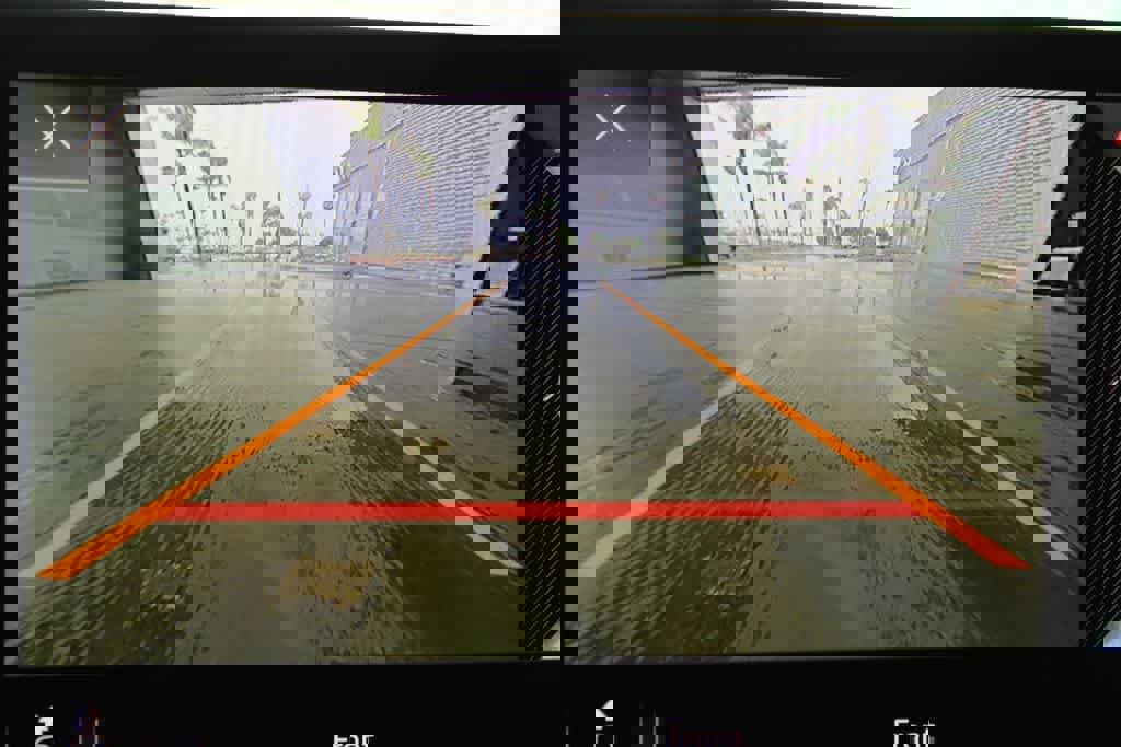 Used 2022 Audi Q5 2.0T Premium Plus w/ Premium Plus Package AWD/4WD image 25