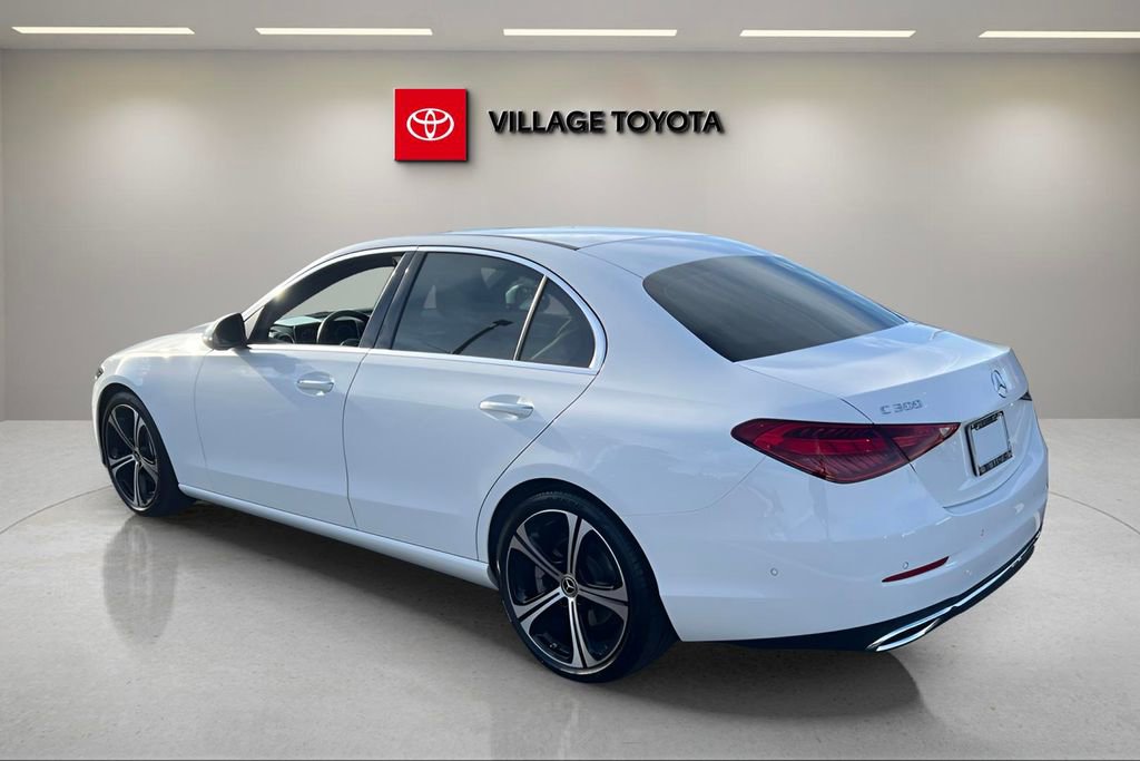 Used 2024 Mercedes-Benz C 300 Sedan image 3