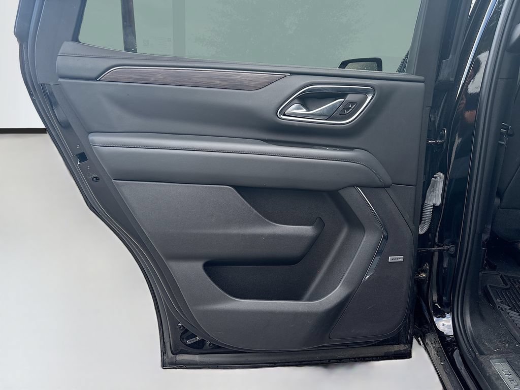Used 2023 Chevrolet Tahoe LT AWD/4WD image 14