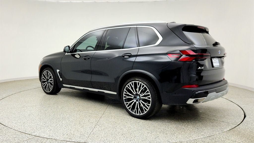 Used 2025 BMW X5 xDrive40i w/ Executive Package AWD/4WD image 7