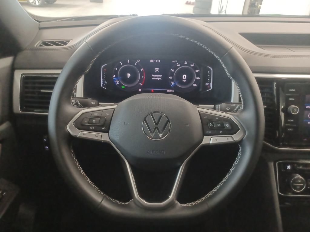 Used 2022 Volkswagen Atlas Cross Sport SE w/ Black Wheel Package image 15
