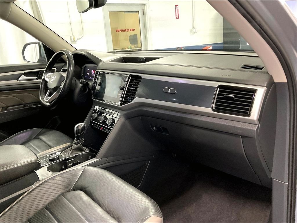 Certified 2023 Volkswagen Atlas SEL Premium AWD/4WD image 14
