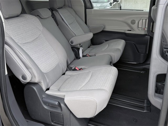 Certified 2024 Toyota Sienna LE image 13
