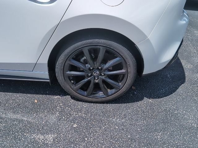 Used 2022 MAZDA MAZDA3 s FWD image 7