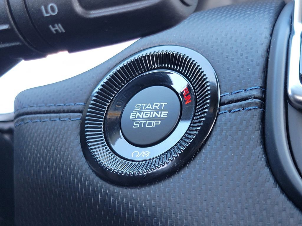 New 2026 Jeep Compass Latitude w/ Sun and Sound Group image 10