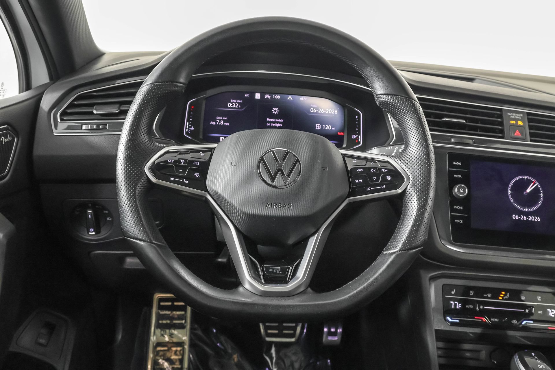 Used 2023 Volkswagen Tiguan SEL R-Line AWD/4WD image 25