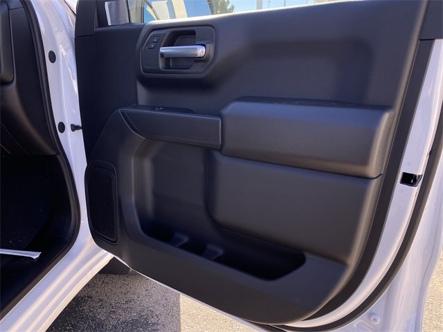New 2026 Chevrolet Silverado 1500 Custom w/ Turbomax Blackout Package image 33