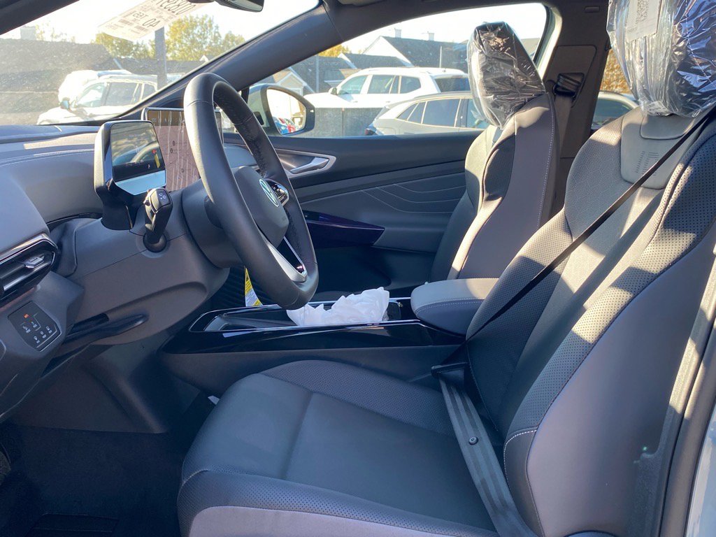 New 2025 Volkswagen ID.4 Pro S image 7