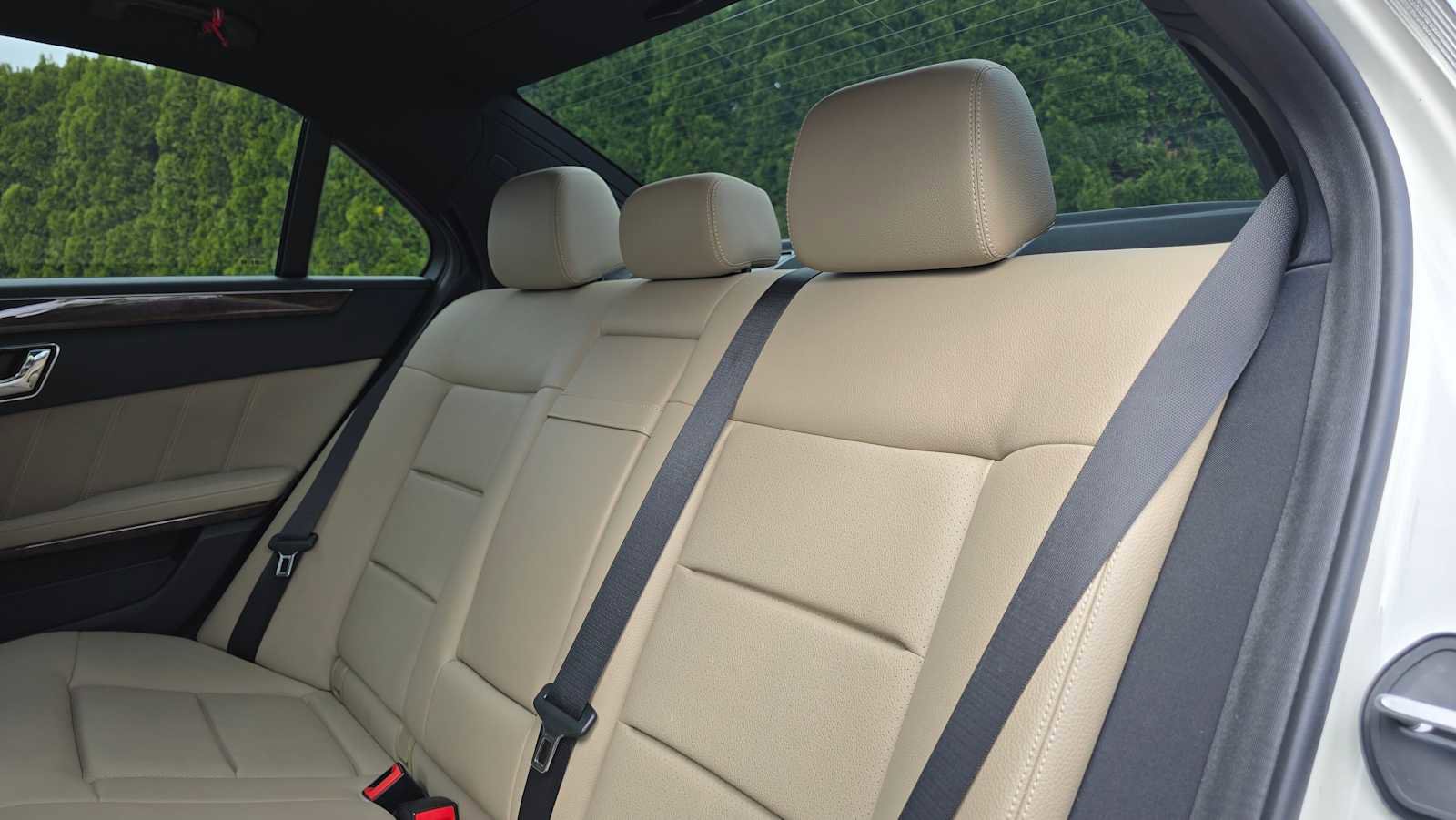 Used 2011 Mercedes-Benz E 350 Sedan image 17