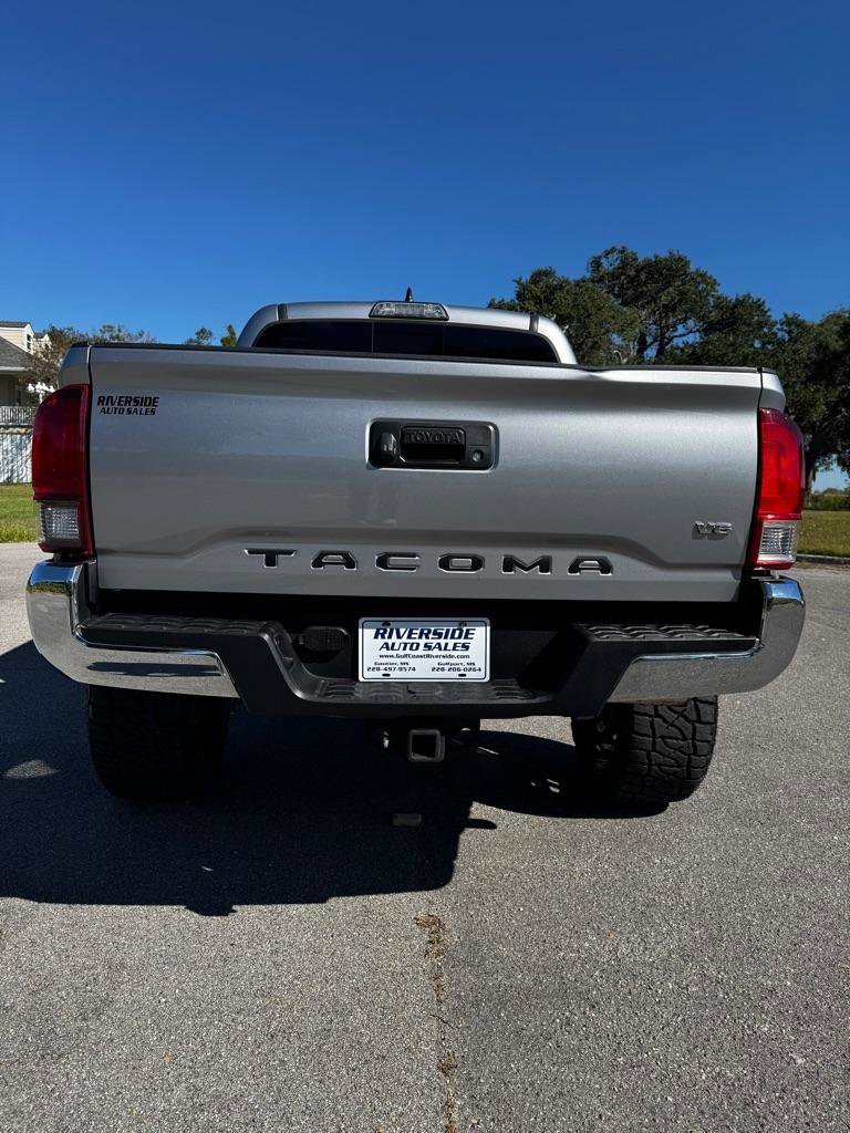 Used 2019 Toyota Tacoma SR5 image 4