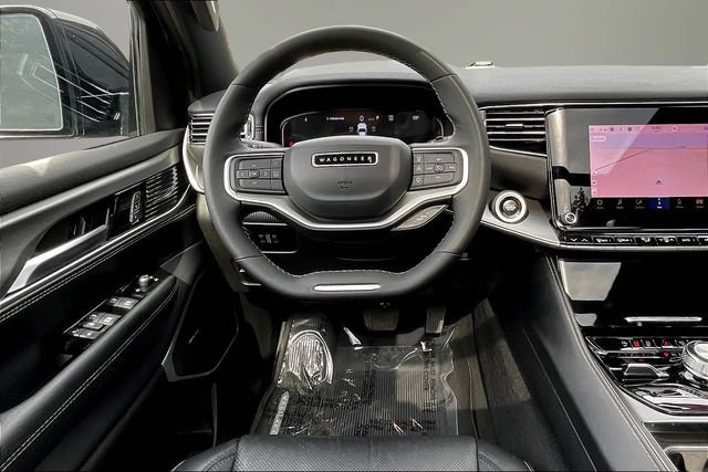 Used 2025 Jeep Wagoneer Series II w/ Convenience Group I AWD/4WD image 8