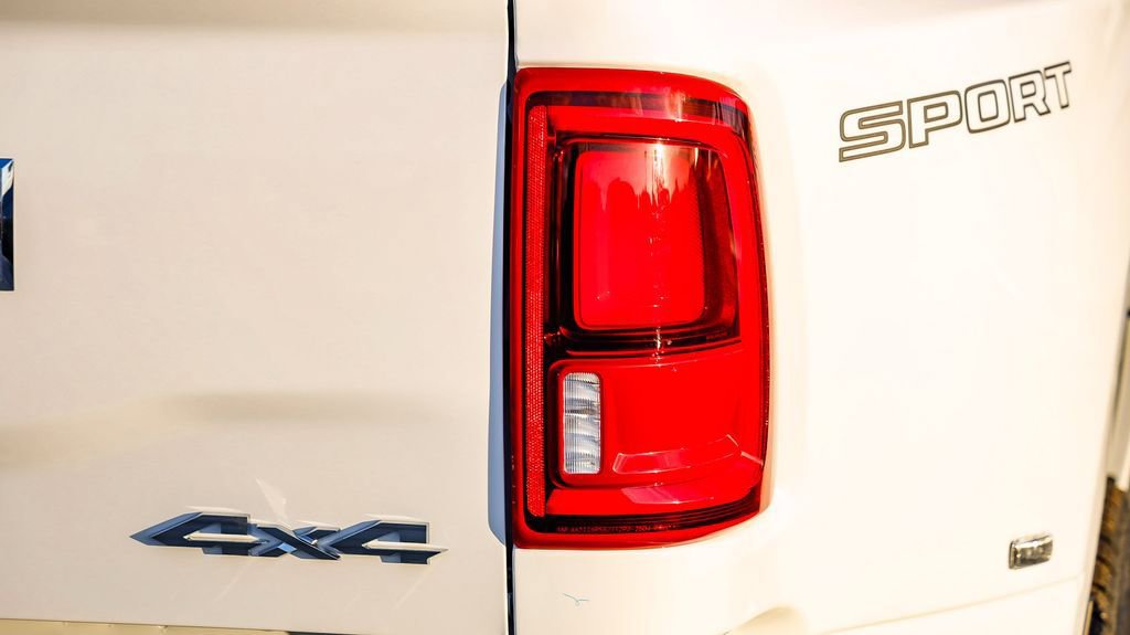 New 2026 RAM 3500 Laramie AWD/4WD image 10